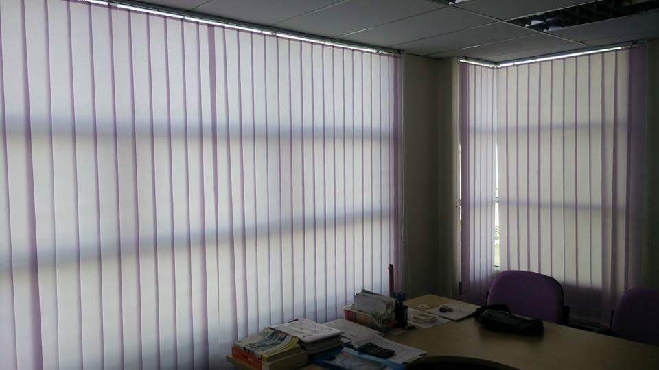 VERTICAL BLINDS